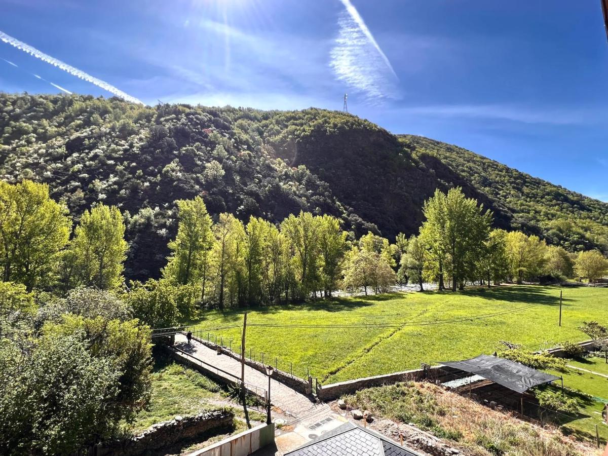 Apartament La Noguera - L'Amfitriona Rialp Εξωτερικό φωτογραφία